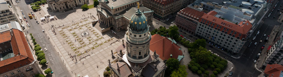 Kunstprojekt blümerant der Künstlergruppe msk7, Gendarmenmarkt, Berlin, 2007, Foto: Jürgen Hohmuth/zeitort.de